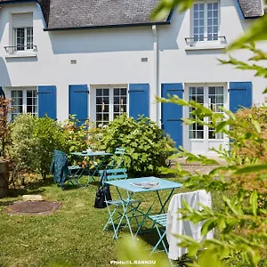 Quality La Marebaudiere Centre Hotel