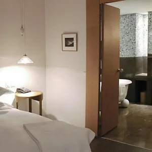 5* Hotel Pershing Hall