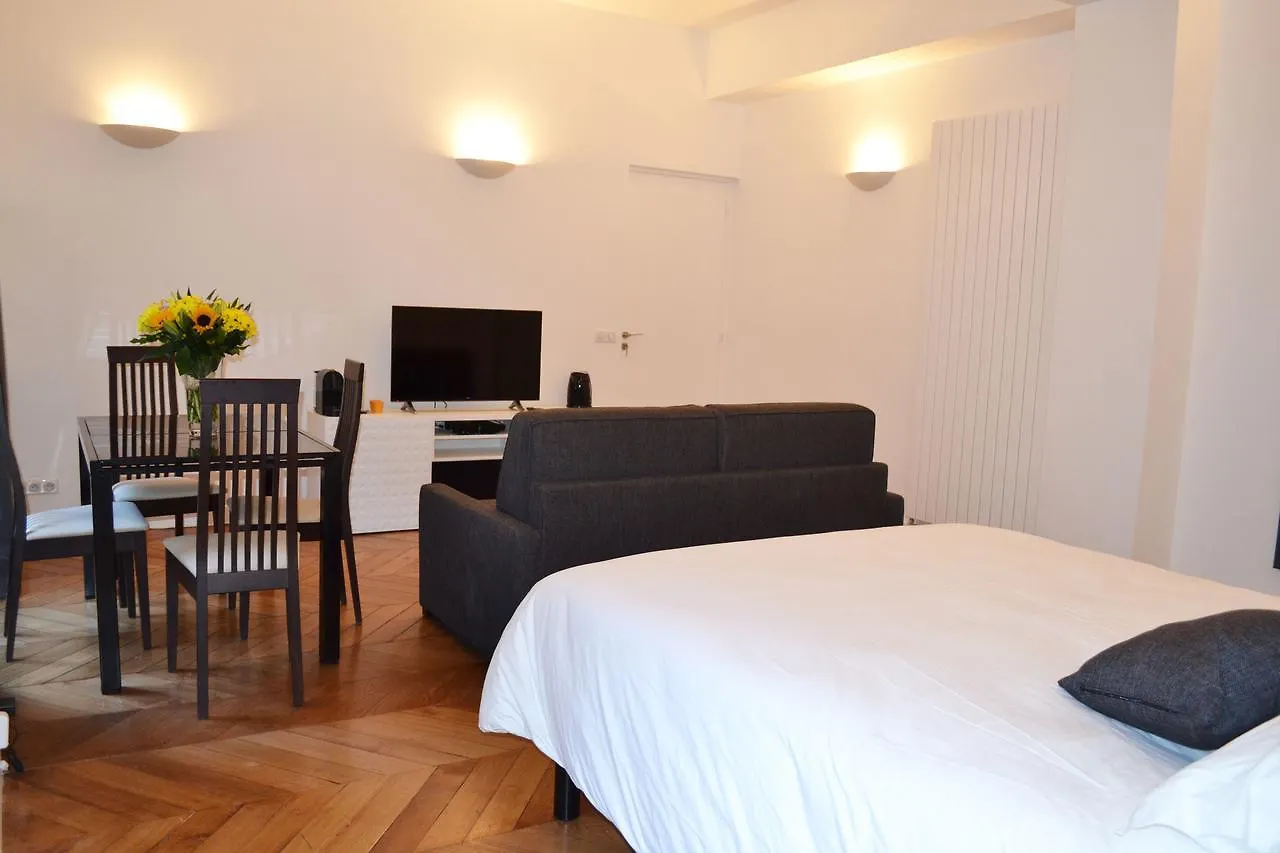 Bed and Breakfast Paris Square